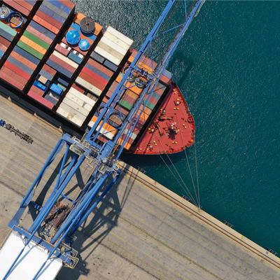 Transporte de mercancías estándar puerta a puerta Contenedor de envío desde China transportado